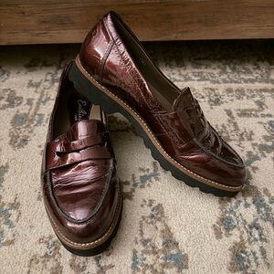 Earthies Shiny Maroon Loafers